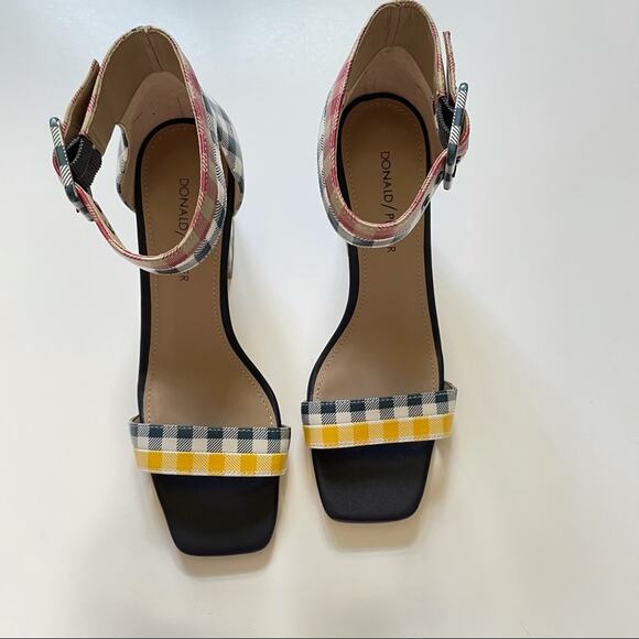 NEW Donald Pliner Watson Gingham Sandal - Picture 4 of 8